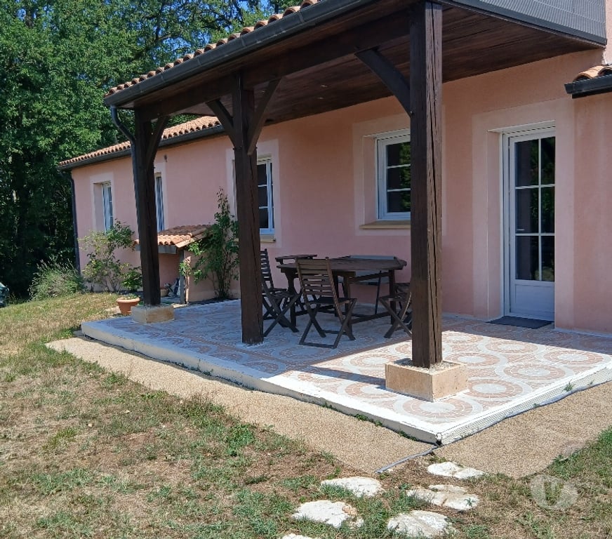 location saisonniere Dordogne La Chapelle Aubareil - 24290 - Photos Vivastreet Location de vacances 6 personnes avec piscine privée