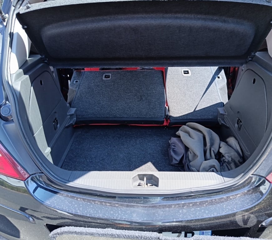 Voiture d'occasion Loire-Atlantique St Nazaire - 44600 - Photos Vivastreet Opel Corsa D 90ch aucun frais à faire