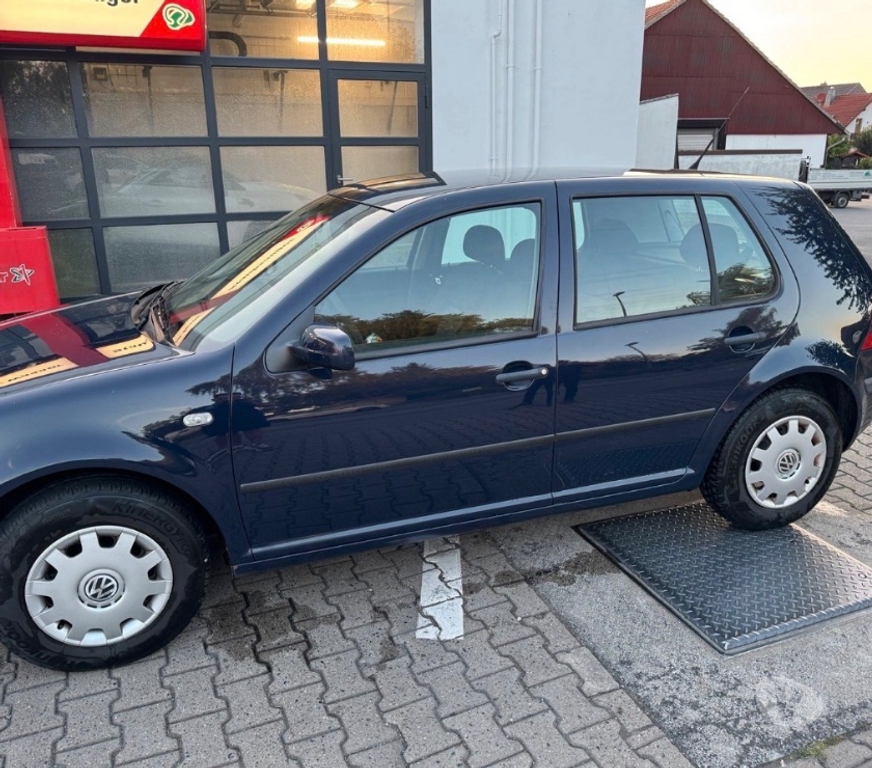 Voiture d'occasion Rhône Lyon - Photos Vivastreet Golf 4 1.4 essence