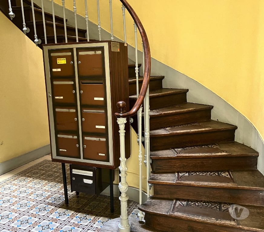 Appartement meublé Côte-d'Or Dijon - 21000 - Photos Vivastreet CARNOT THEATRE prox facs et CV T1 20m² meublé rénové
