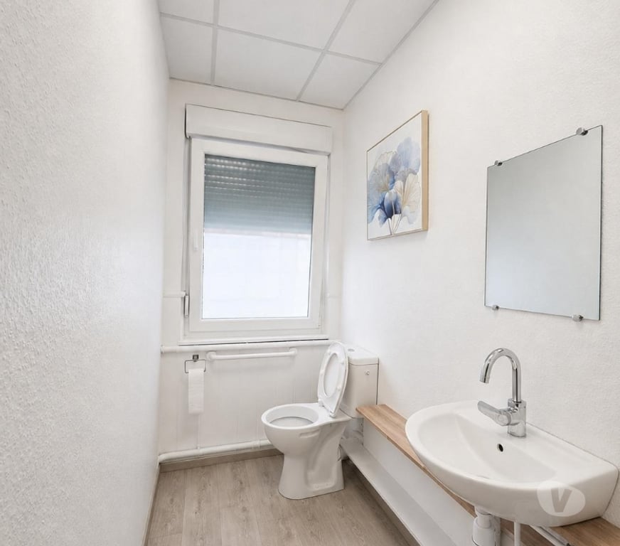 bureaux locaux Bas-Rhin Roeschwoog - 67480 - Photos Vivastreet Local commercial 26 à 45 m² à louer à Rœschwoog
