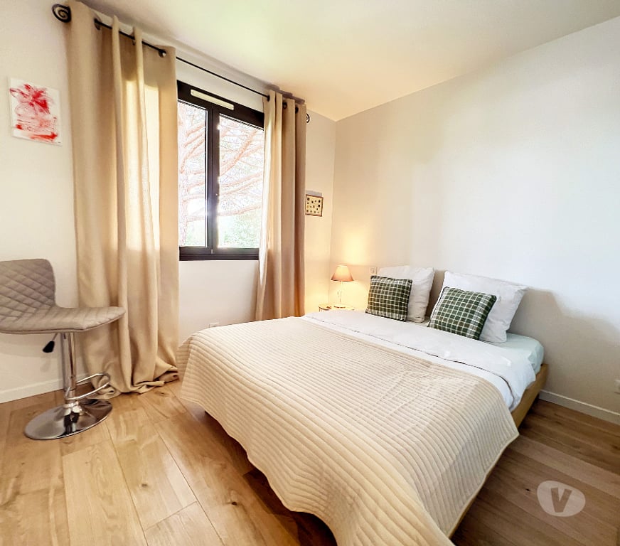 Location appartement Alpes-Maritimes Mougins - 06250 - Photos Vivastreet A LOUER APPART DUPLEX MOUGINS 70m² 3Pieces 2 chambres E