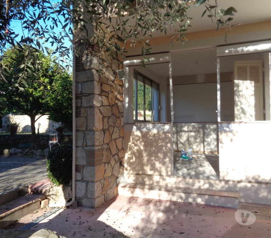 Location appartement Alpes-Maritimes Vallauris - 06220 - Photos Vivastreet appartement en rez de jardin ( bas de villa)
