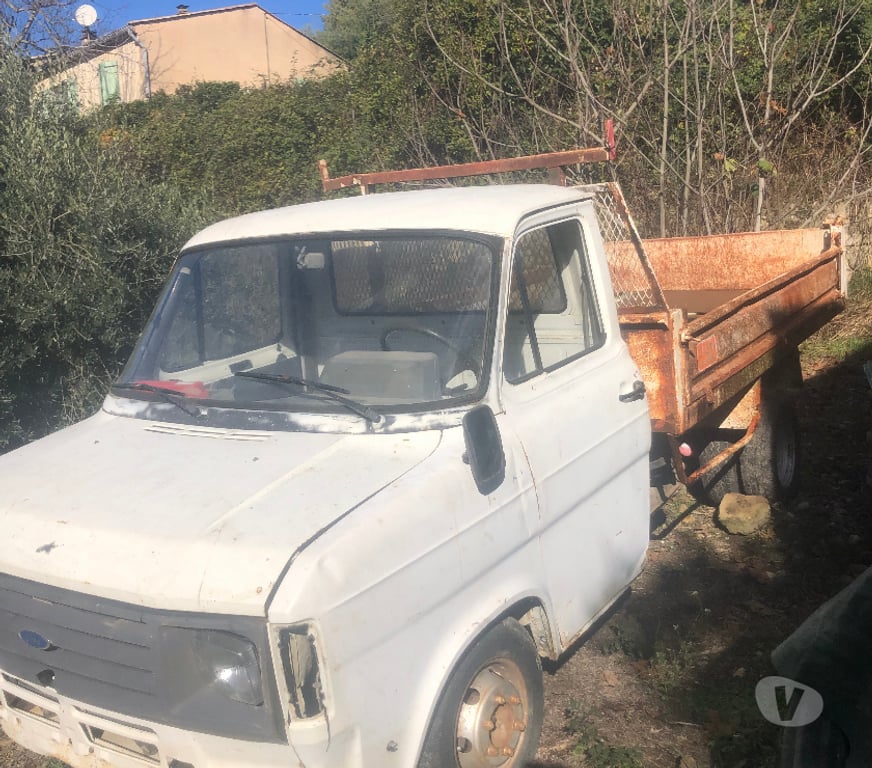 Voiture pour pièces Gard Ners - 30360 - Photos Vivastreet Camion benne ford transit de 1986 Diesel