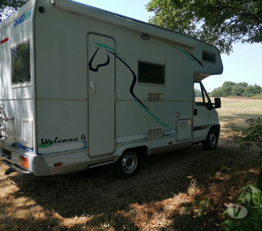 Camping car occasion Ille-et-Vilaine Messac - 35480 - Photos Vivastreet CHAUSSON WELCOME 4 FIAT DUCATO 1.9 TD 2001 6 PLACES