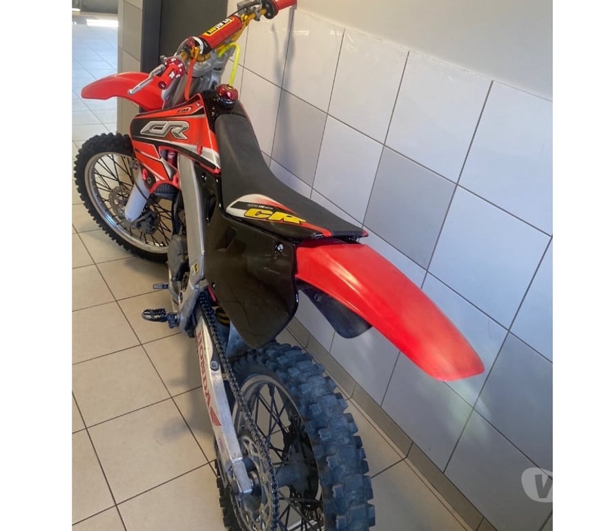 Moto d'occasion Hauts-de-Seine Villeneuve la Garenne - 92390 - Photos Vivastreet CR 125 Moto cross