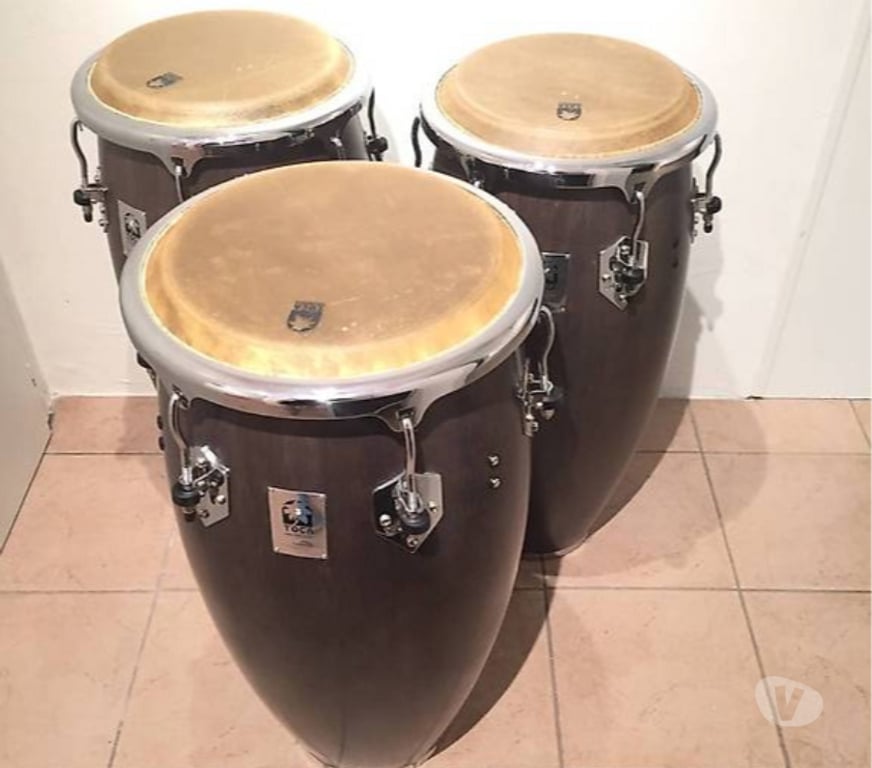 Instruments de musique Rhône Lyon - Photos Vivastreet Congas TOCA Percussion - Custom Deluxe magnifiques