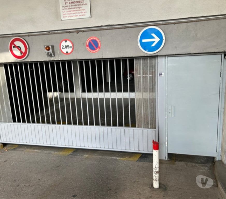 Vente Parking Bouches-du-Rhône Marseille - Photos Vivastreet Garage en sous sol
