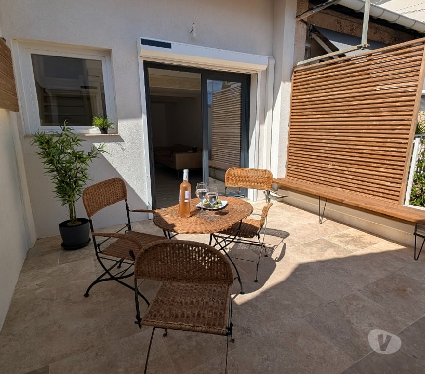 Appartements à vendre Var St Raphael - 83700 - Photos Vivastreet Saint-Raphaël Boulouris bastidon à 800 m de la plage