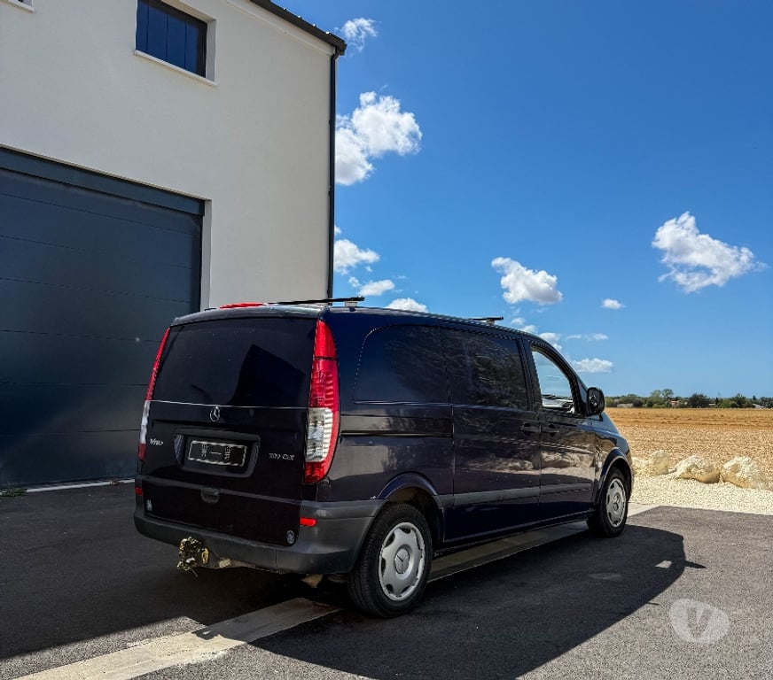 Voiture d'occasion Charente-Maritime La Rochelle - 17000 - Photos Vivastreet MERCEDES-BENZ VITO 109 CDI – KIT BOIS – ATTELAGE