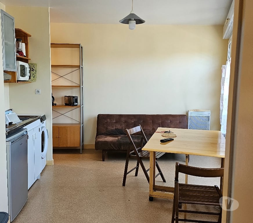 Appartement meublé Loire-Atlantique Nantes - Photos Vivastreet T1bis meublé 2ème Etage Nantes quartier Zola