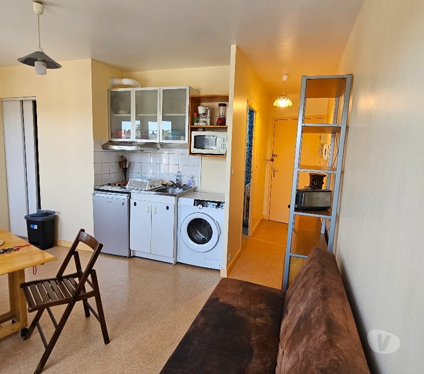 Appartement meublé Loire-Atlantique Nantes - Photos Vivastreet T1bis meublé 2ème Etage Nantes quartier Zola