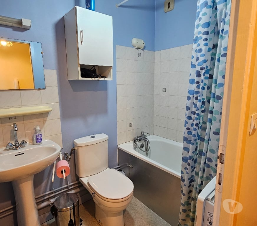 Appartement meublé Loire-Atlantique Nantes - Photos Vivastreet T1bis meublé 2ème Etage Nantes quartier Zola