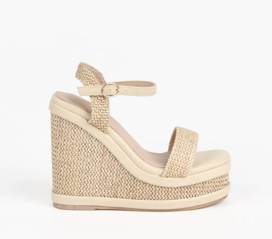 Chaussures Paris Paris 1er ardt - 75001 - Photos Vivastreet Magnifique Sandla Été Femme