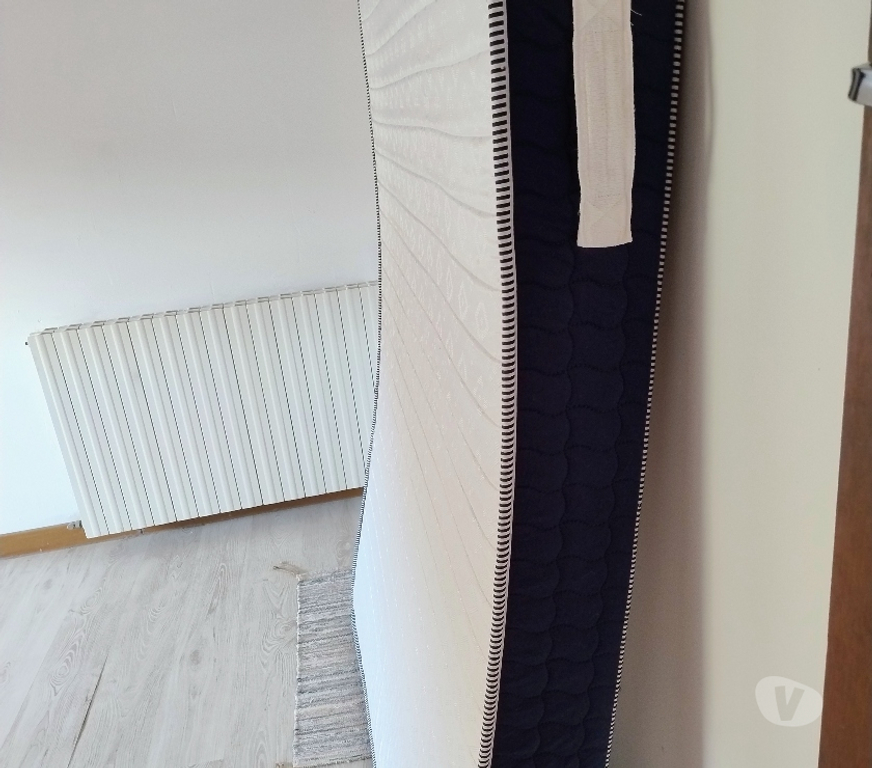 Ameublement & art de la table Gard Laval Pradel - 30110 - Photos Vivastreet Lit Ikea en Pin + matelas 140×200