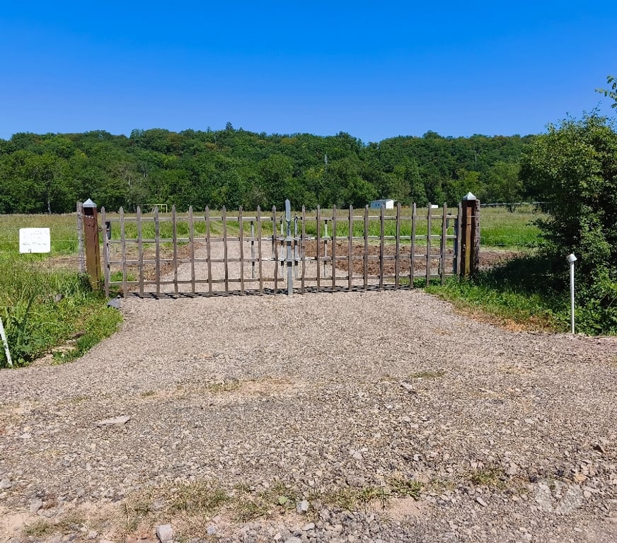 location saisonniere Vienne Iteuil - 86240 - Photos Vivastreet Terrain de loisirs coup de pêche promenade vélo rando etc