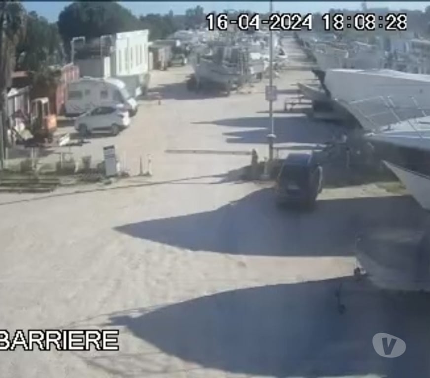 Aides à domicile Var Toulon - Photos Vivastreet couple cherche gardiennage littoral varois