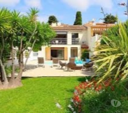 Maison à vendre Ste Maxime Var - Photos Vivastreet SAINTE-MAXIME, MITOYENNE PAR LE GARAGE, À RENOVER !!!!!