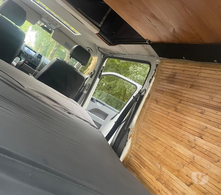 Camping car occasion Gironde Libourne - 33500 - Photos Vivastreet Volkswagen t5 a vendre 17000€ a debattre