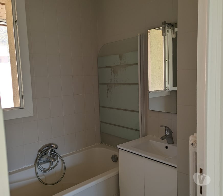 Location appartement Isère St Egreve - 38120 - Photos Vivastreet T3 ST EGREVE proche TRAM