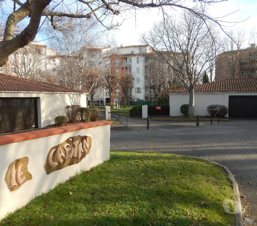 Appartements à vendre Haute-Garonne Ramonville St Agne - 31520 - Photos Vivastreet A VENDRE T2 55m² Port Sud - Garage + Parking fermés