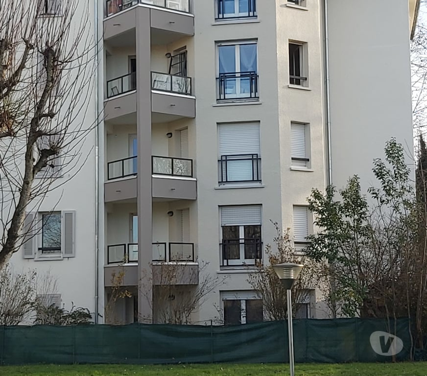 Appartements à vendre Haute-Garonne Ramonville St Agne - 31520 - Photos Vivastreet A VENDRE T2 55m² Port Sud - Garage + Parking fermés