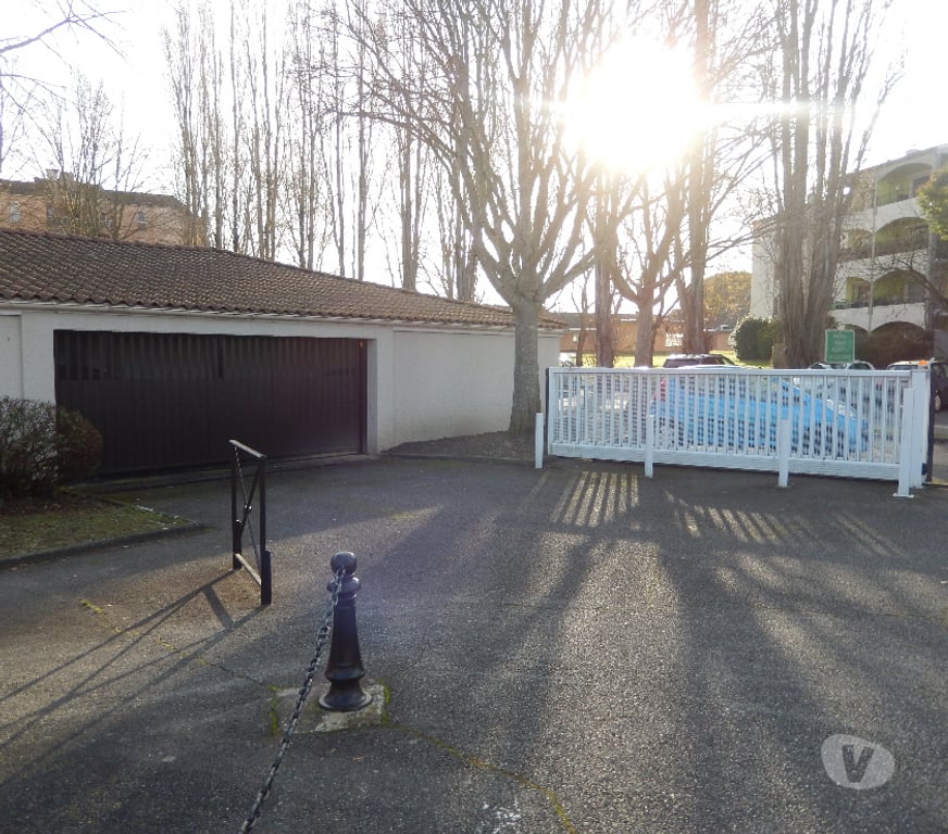 Appartements à vendre Haute-Garonne Ramonville St Agne - 31520 - Photos Vivastreet A VENDRE T2 55m² Port Sud - Garage + Parking fermés