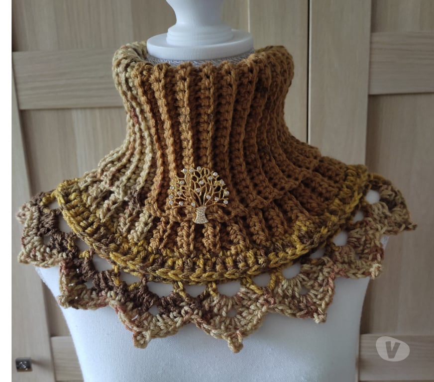 Accessoires - Bagagerie Moselle Vaudreching - 57320 - Photos Vivastreet col roulé fait main au crochet