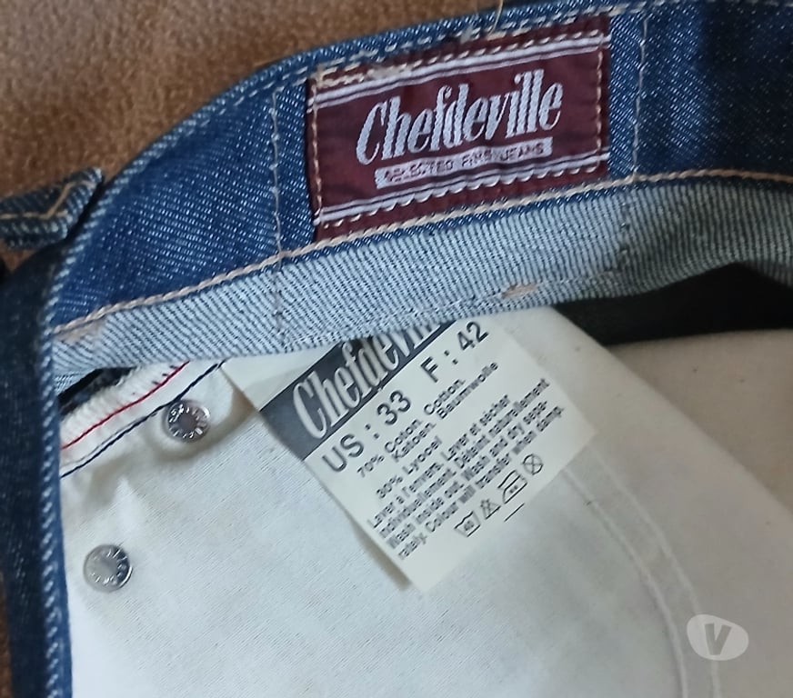Vêtements occasion Morbihan Plouay - 56240 - Photos Vivastreet PANTALON JEAN HOMME