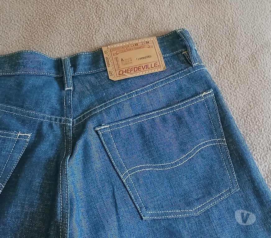 Vêtements occasion Morbihan Plouay - 56240 - Photos Vivastreet PANTALON JEAN HOMME
