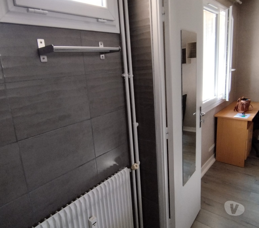 Appartement meublé Puy-de-Dôme Clermont Ferrand - Photos Vivastreet STUDIO ETUDIANT CEAZEAUX CHU