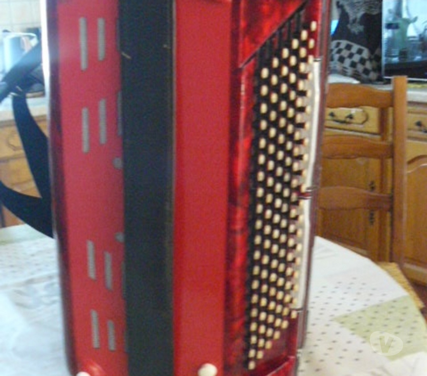 Instruments de musique Charente Breville - 16370 - Photos Vivastreet a vendre accordéon Paolo Soprani