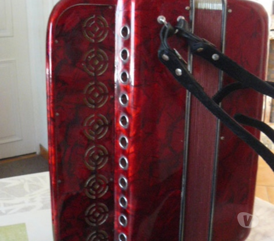 Instruments de musique Charente Breville - 16370 - Photos Vivastreet a vendre accordéon Paolo Soprani