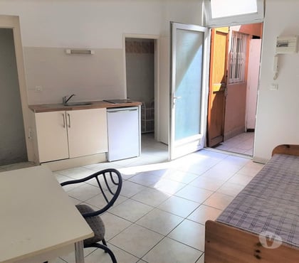 Appartements meublés Grenoble Grenoble - Photos Vivastreet STUDIO PROCHE GEM, INP PHELMA et Av Alsace Lorraine