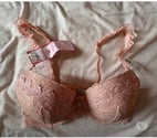 Courbevoie - Hauts-de-Seine — Vend soutien gorge rose neuf 90D