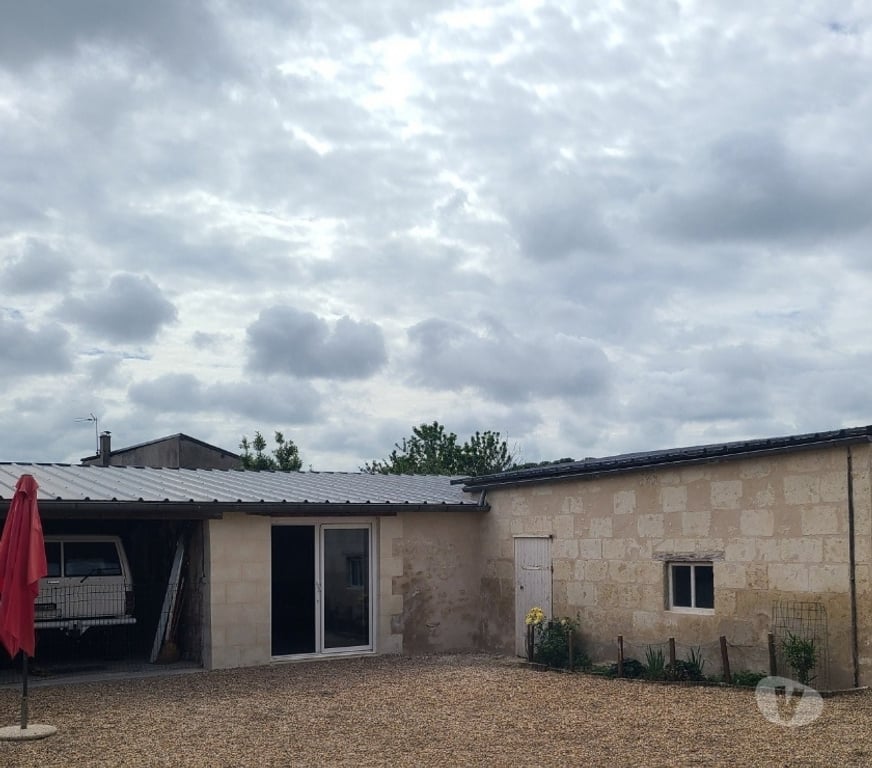 Vente Maison Maine-et-Loire Vernoil - 49390 - Photos Vivastreet Maison entièrement rénovée