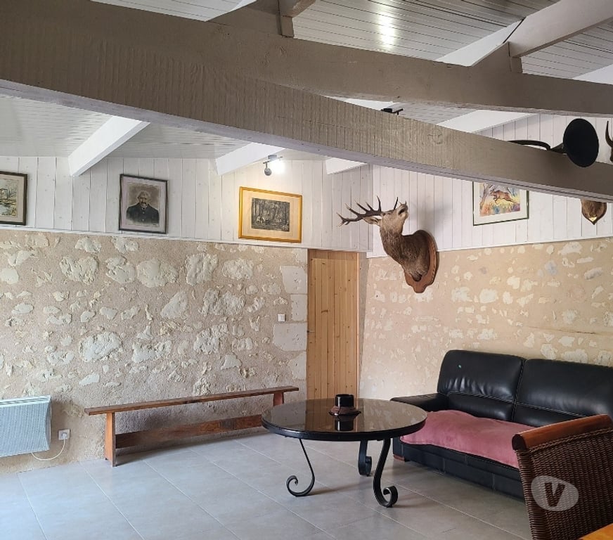 Vente Maison Maine-et-Loire Vernoil - 49390 - Photos Vivastreet Maison entièrement rénovée