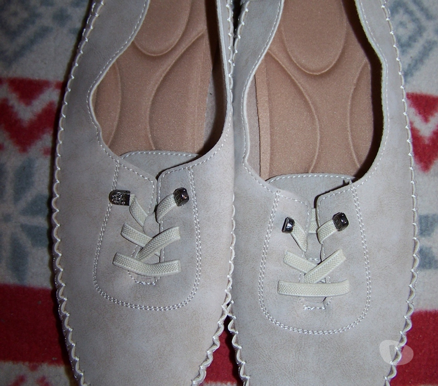 Chaussures Hauts-de-Seine Issy les Moulineaux - 92130 - Photos Vivastreet 2 paires de mocassins neufs taille 41