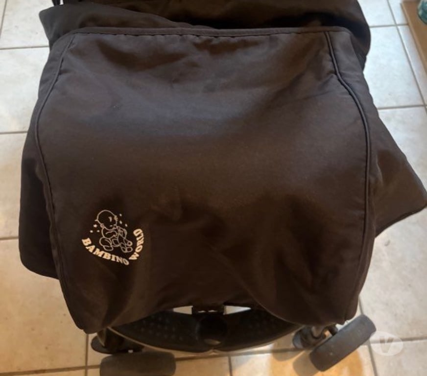 Equipements bébés Indre-et-Loire Tours - Photos Vivastreet Poussette duo « bambino world »