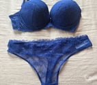 Courbevoie - Hauts-de-Seine — Ensemble soutien-gorge tanga 95C et M