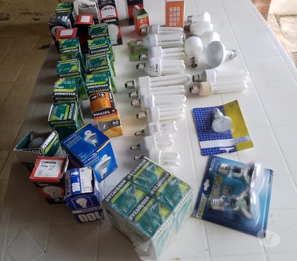 Bricolage - Jardin - Outillage Porquericourt Oise - Photos Vivastreet lot d'ampoules trés bon état