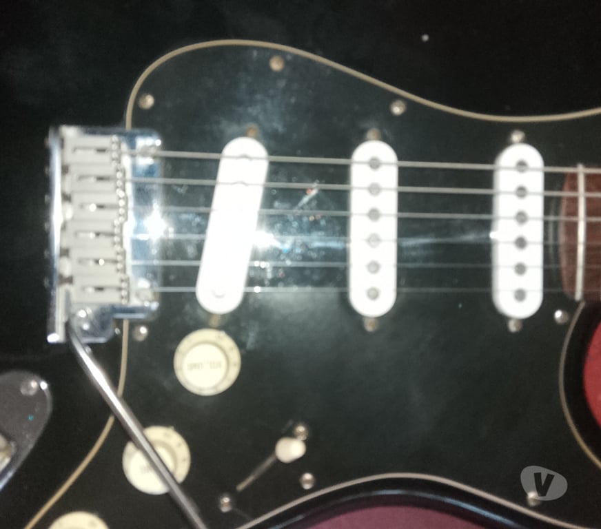 Instruments de musique Haute-Garonne Toulouse - Photos Vivastreet fender stratocaster usa 1997