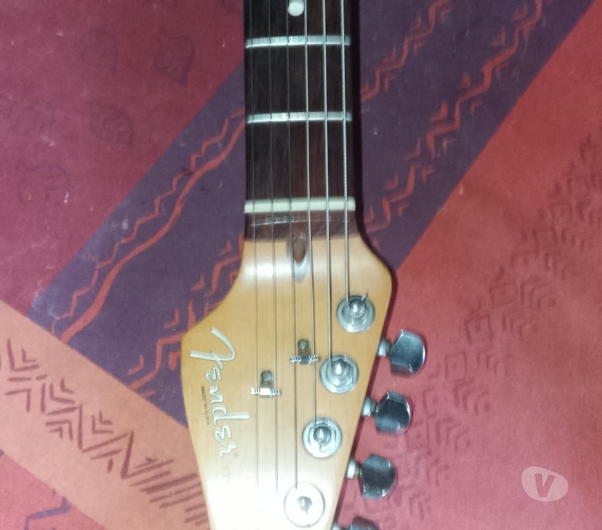 Instruments de musique Haute-Garonne Toulouse - Photos Vivastreet fender stratocaster usa 1997
