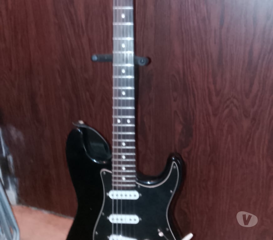 Instruments de musique Haute-Garonne Toulouse - Photos Vivastreet fender stratocaster usa 1997