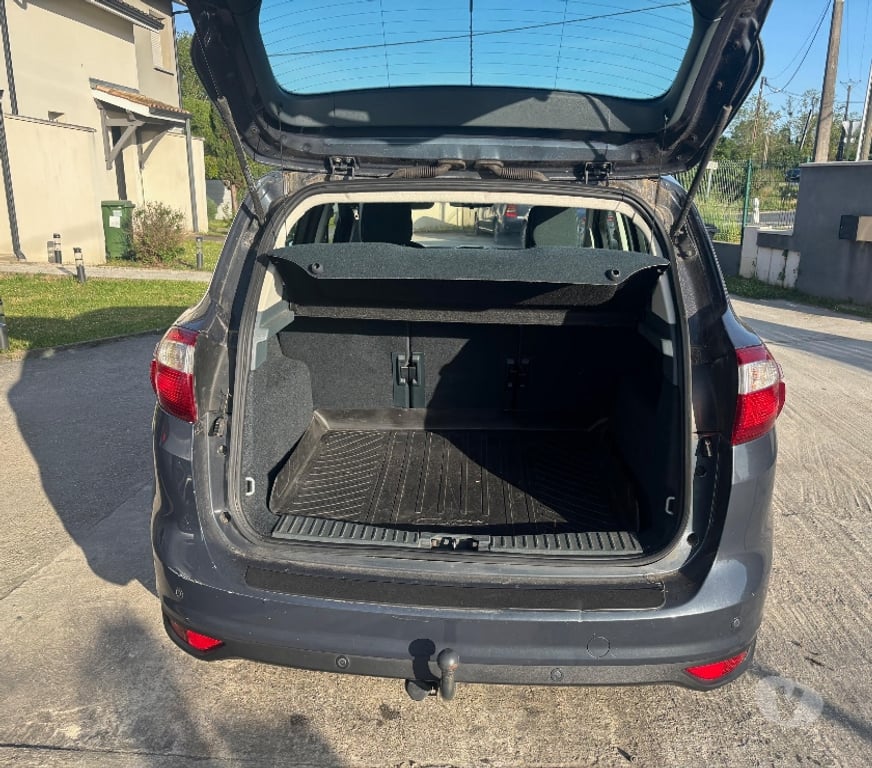 Voiture d'occasion Gironde Bordeaux - Photos Vivastreet Ford Cmax 1.6 tdci 115 cv , de 2015