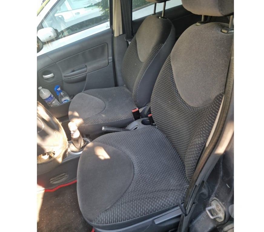 Voiture pour pièces Seine-Saint-Denis Aulnay sous Bois - 93600 - Photos Vivastreet Vend Citroen C3 Moteur bloqué
