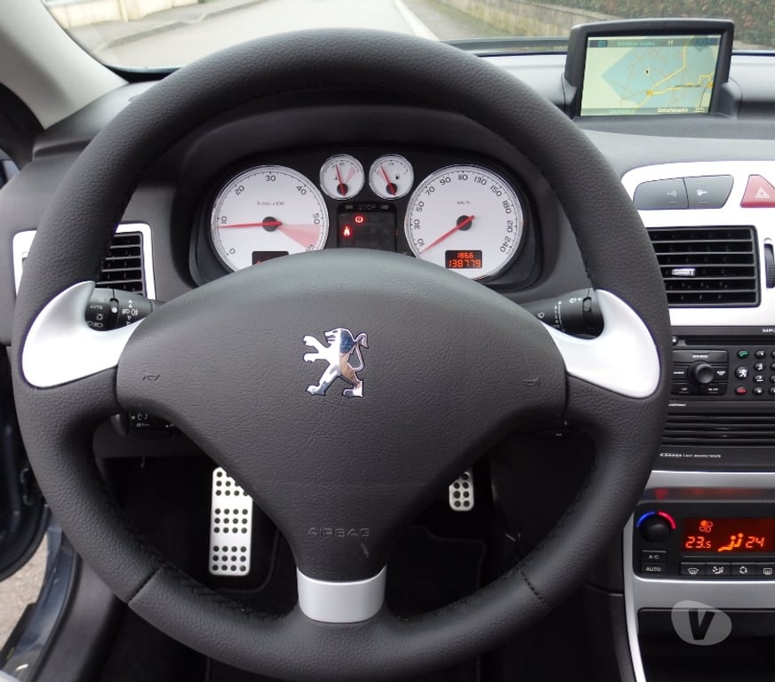Voiture d'occasion Doubs Besancon - 25000 - Photos Vivastreet PEUGEOT 307 CC SPORT PACK 2.0 HDI 136 GROS FRAIS FAITS