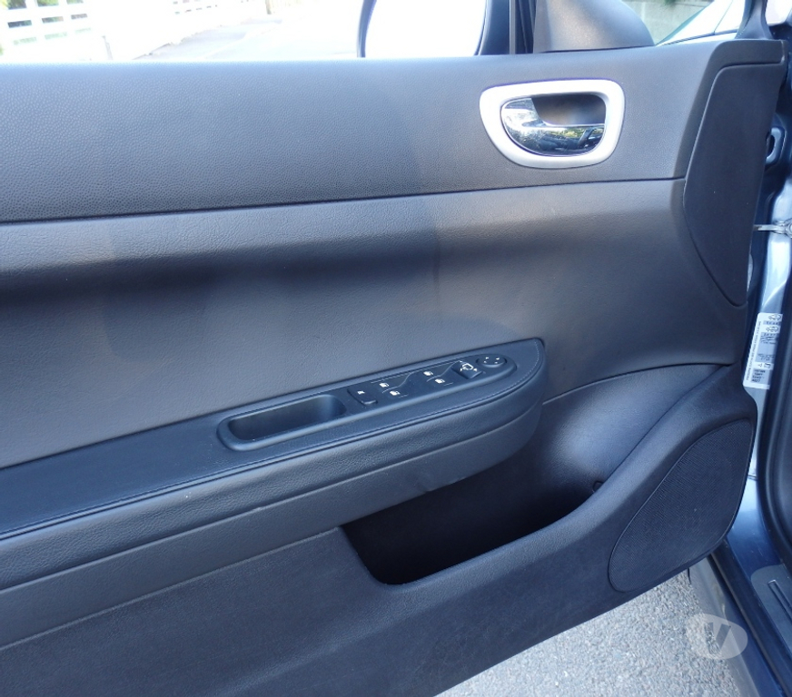 Voiture d'occasion Doubs Besancon - 25000 - Photos Vivastreet PEUGEOT 307 CC SPORT PACK 2.0 HDI 136 GROS FRAIS FAITS