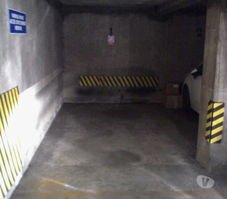 Parkings - Garages Rhône Villeurbanne - 69100 - Photos Vivastreet Location Garage parking Villeurbanne.