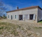 Targon - Gironde — Chai en pierre 320m² à rénover, 1ha, vue - Targon Gironde